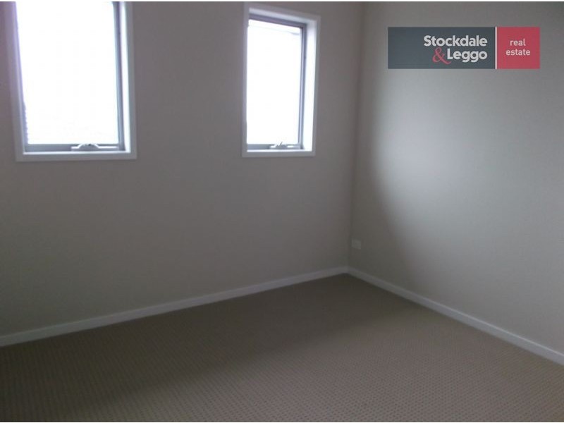 122 Moor Park Drive, Craigieburn VIC 3064