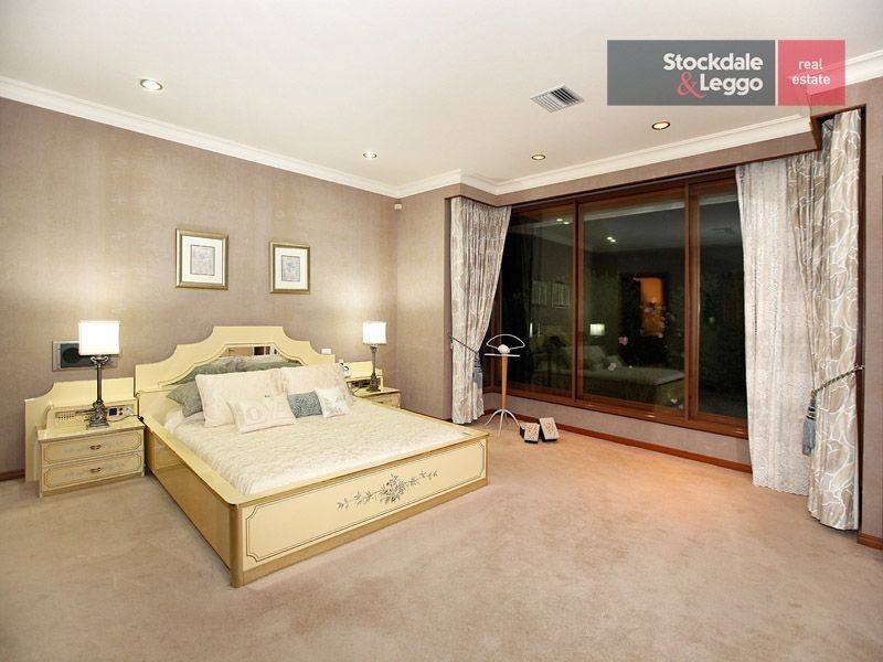 2 Lamark Court, Greenvale VIC 3059