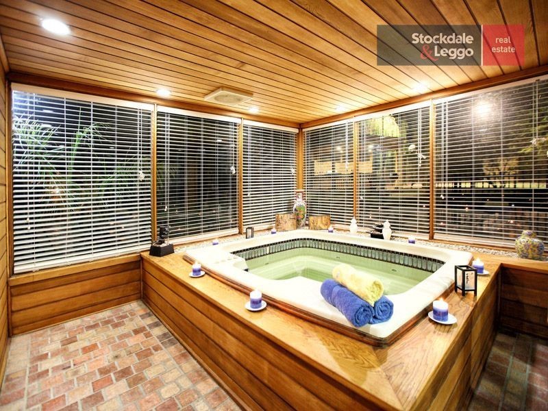 2 Lamark Court, Greenvale VIC 3059