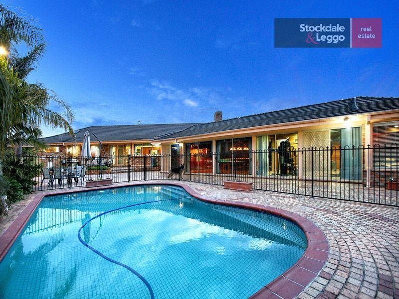 2 Lamark Court, Greenvale VIC 3059