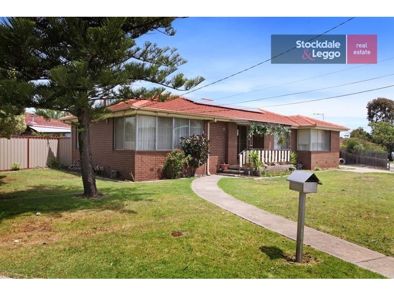 40 South Circular Road, Gladstone Park VIC 3043