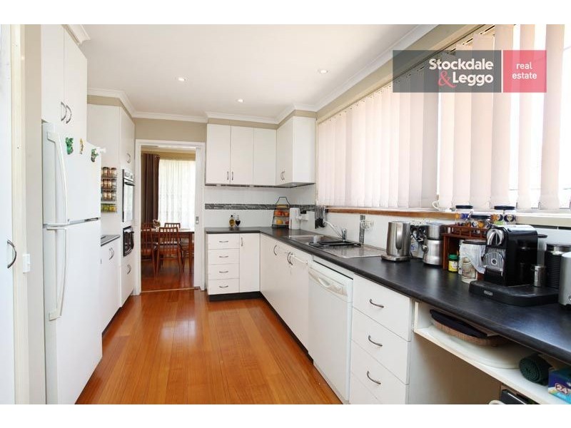 40 South Circular Road, Gladstone Park VIC 3043