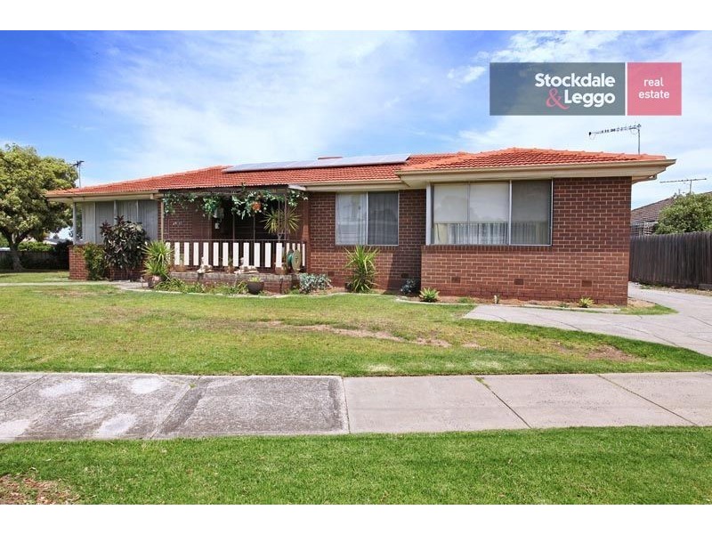 40 South Circular Road, Gladstone Park VIC 3043