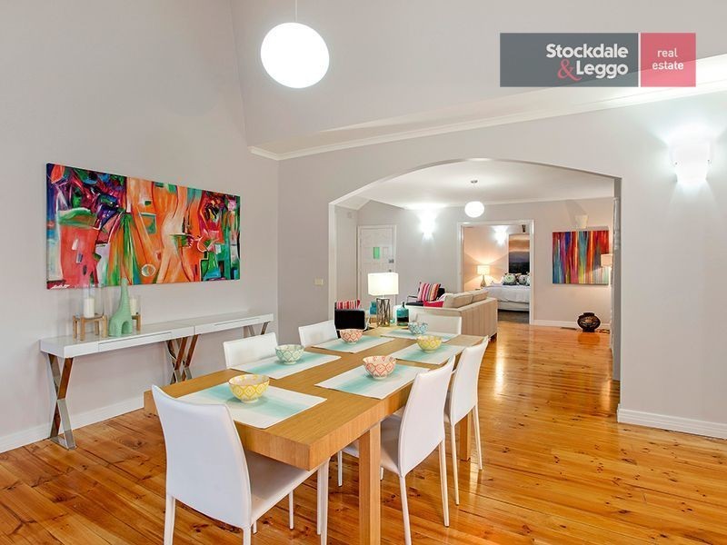 42 Clarke Drive, Gladstone Park VIC 3043