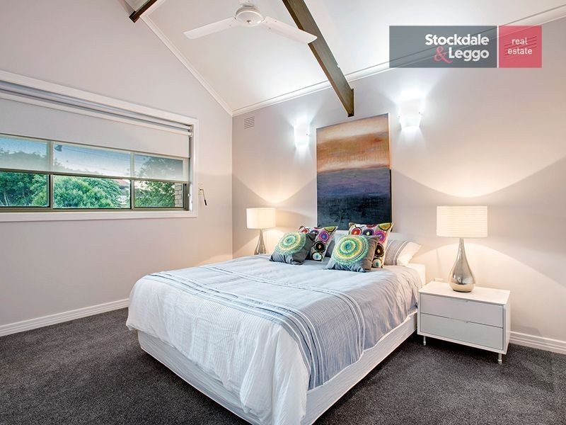 42 Clarke Drive, Gladstone Park VIC 3043