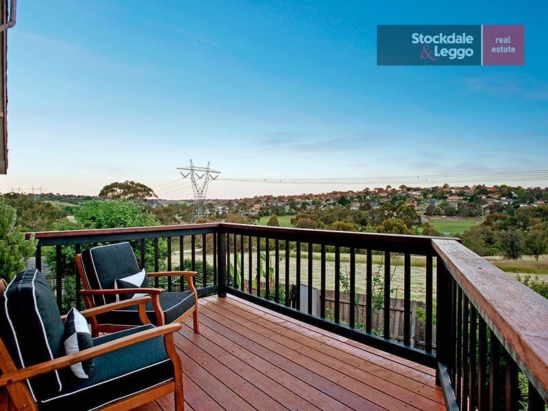 42 Clarke Drive, Gladstone Park VIC 3043