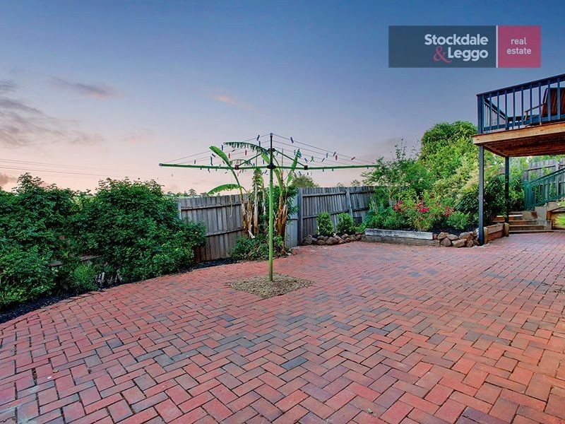 42 Clarke Drive, Gladstone Park VIC 3043