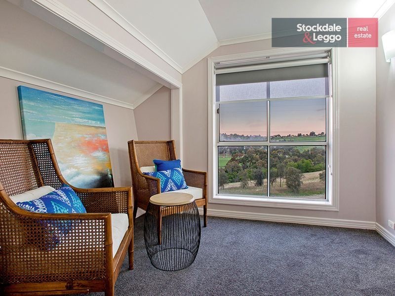 42 Clarke Drive, Gladstone Park VIC 3043