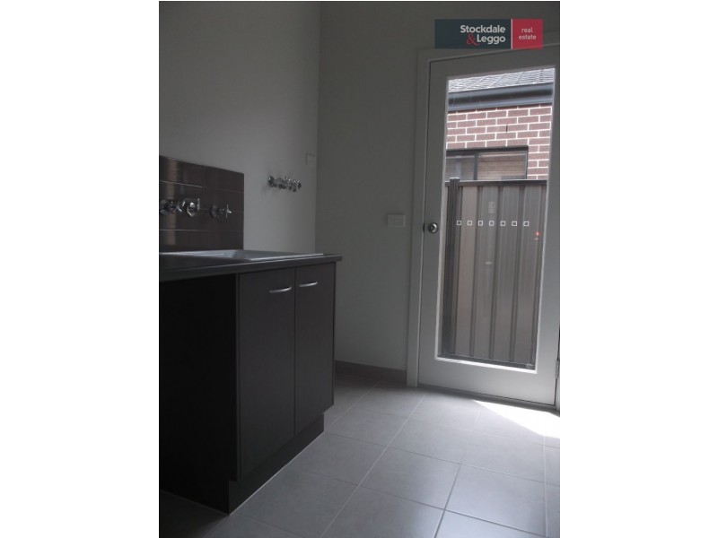 48 Baronial Way, Craigieburn VIC 3064