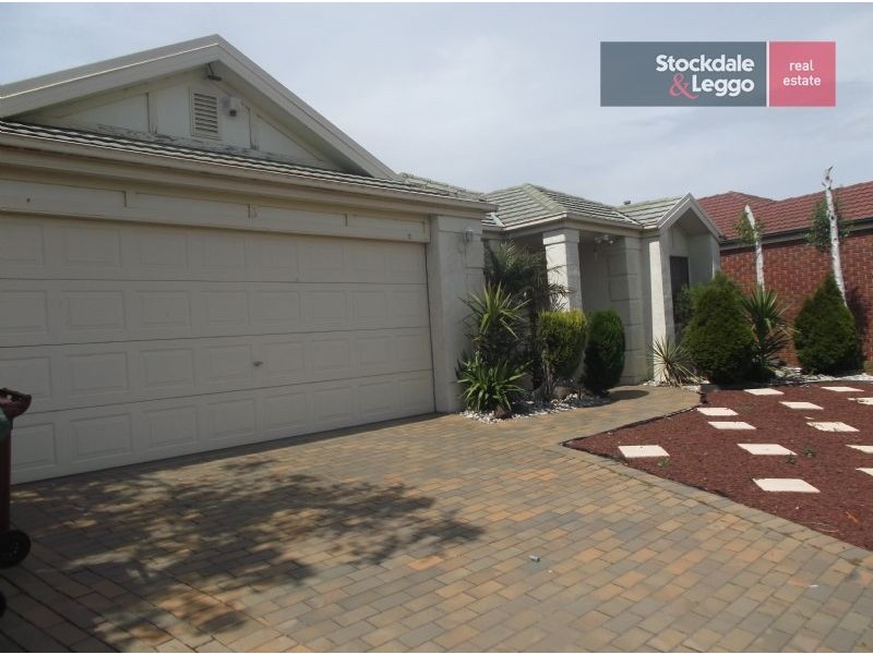 3 Cleeland Court, Roxburgh Park VIC 3064