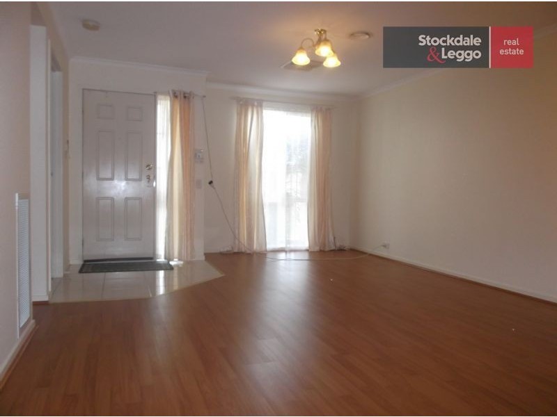 3 Cleeland Court, Roxburgh Park VIC 3064