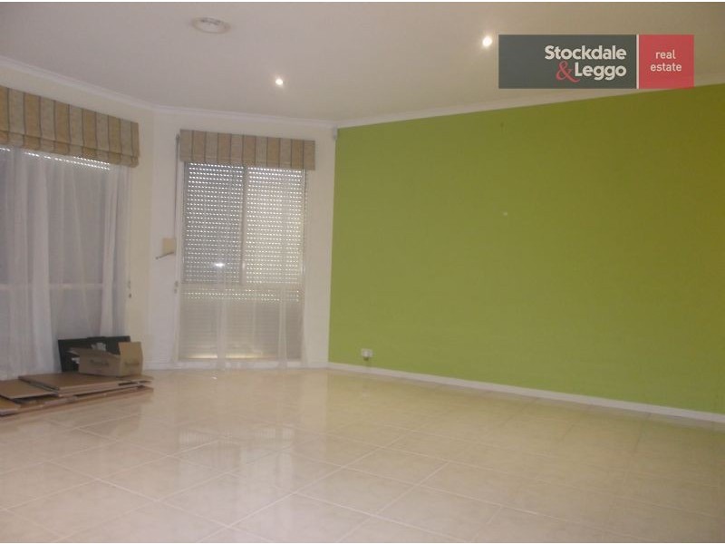 3 Cleeland Court, Roxburgh Park VIC 3064