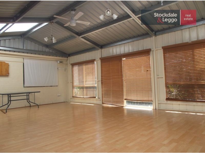 3 Cleeland Court, Roxburgh Park VIC 3064