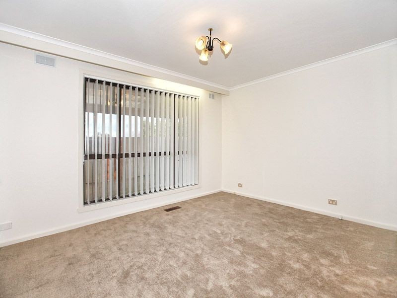 21 Tangemere Avenue, Tullamarine VIC 3043