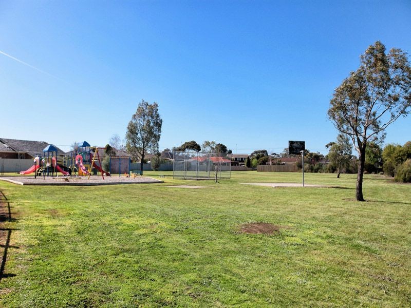 21 Tangemere Avenue, Tullamarine VIC 3043