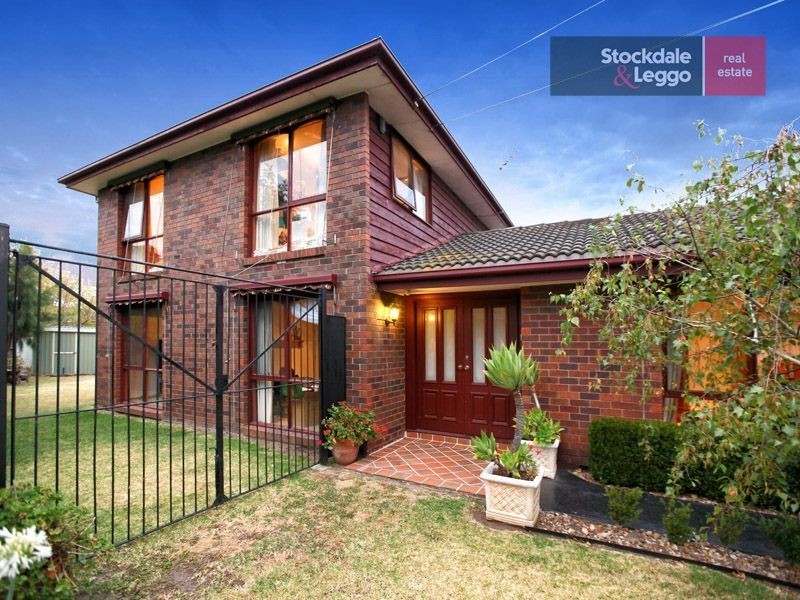 16 Arnside Crescent, Westmeadows VIC 3049