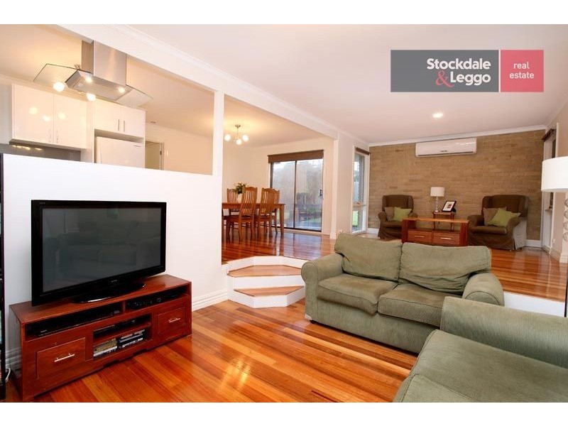 3 Banks Place, Gladstone Park VIC 3043