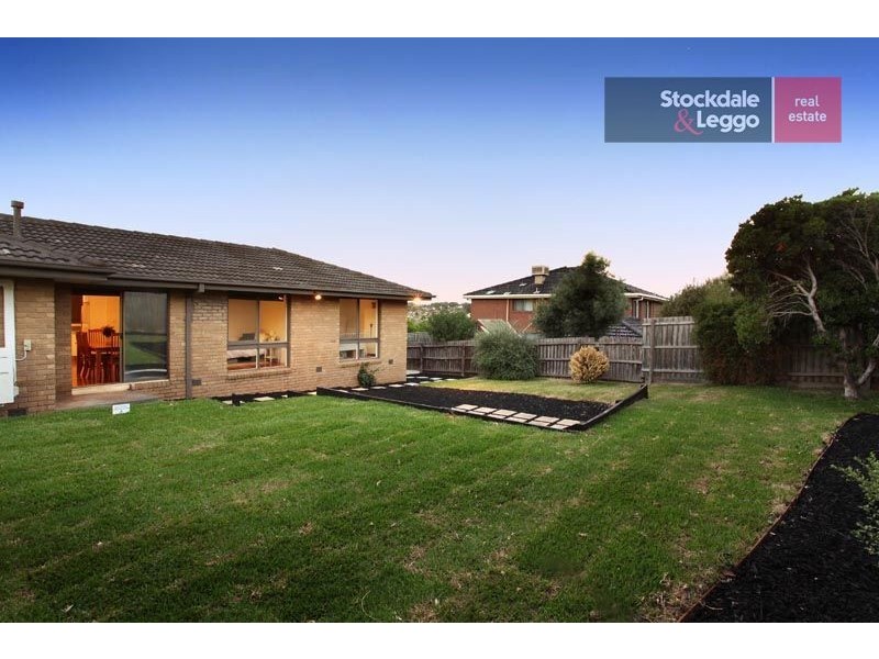 3 Banks Place, Gladstone Park VIC 3043