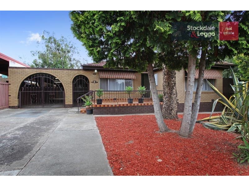 13 Beecroft Drive, Westmeadows VIC 3049