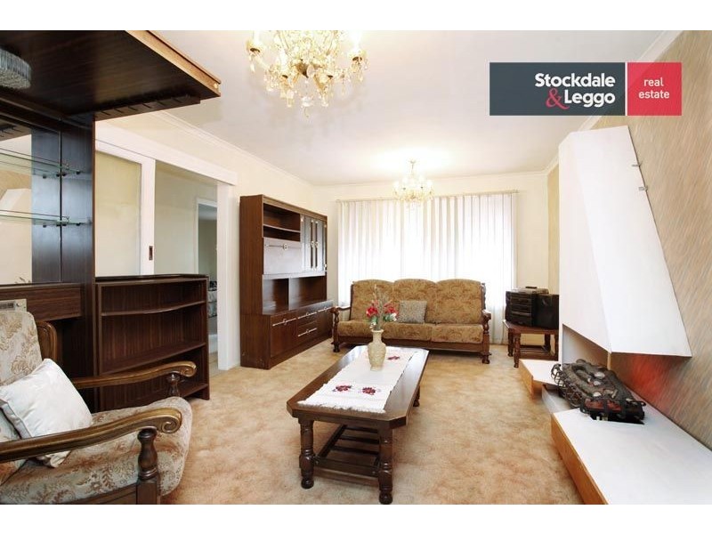 13 Beecroft Drive, Westmeadows VIC 3049