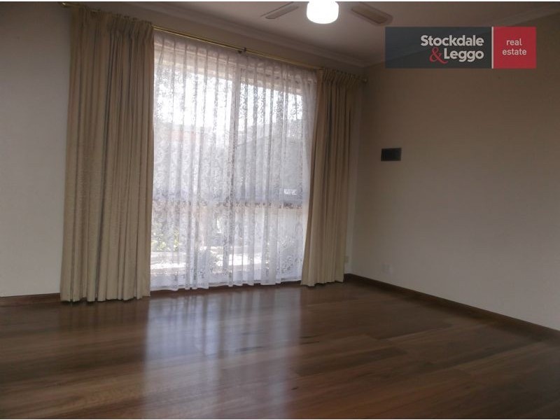 17/112a Mickleham Road, Tullamarine VIC 3043