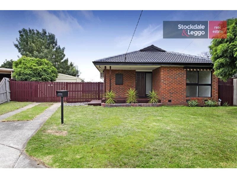 8 Koonalda Road, Gladstone Park VIC 3043