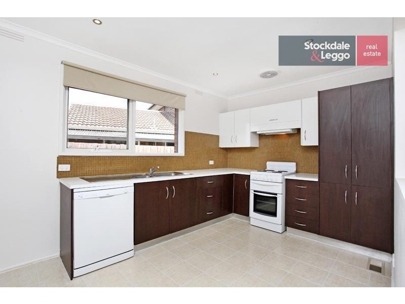 8 Koonalda Road, Gladstone Park VIC 3043