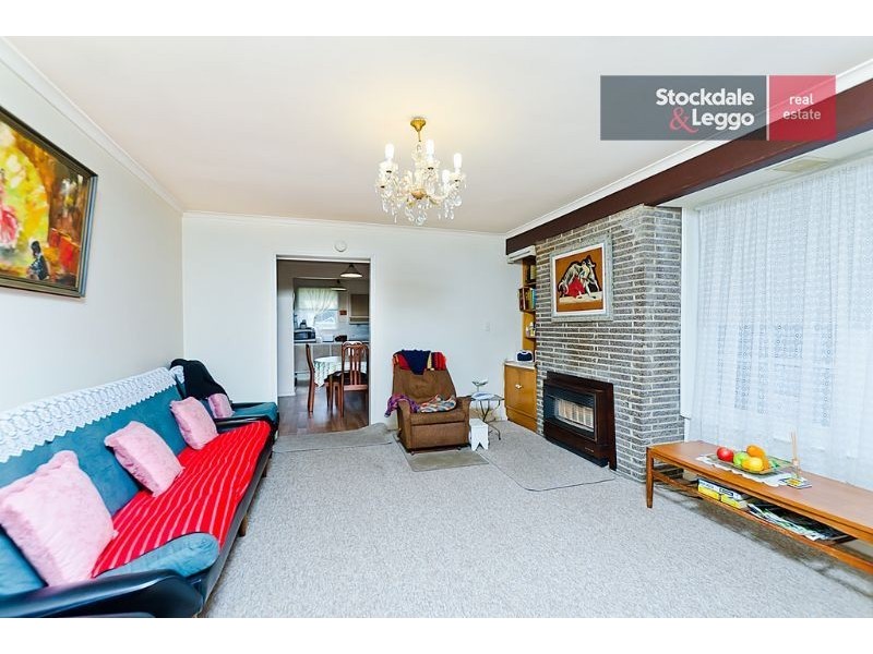 52 Banksia Grove, Tullamarine VIC 3043