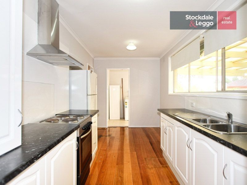 48 South Circular Road, Gladstone Park VIC 3043