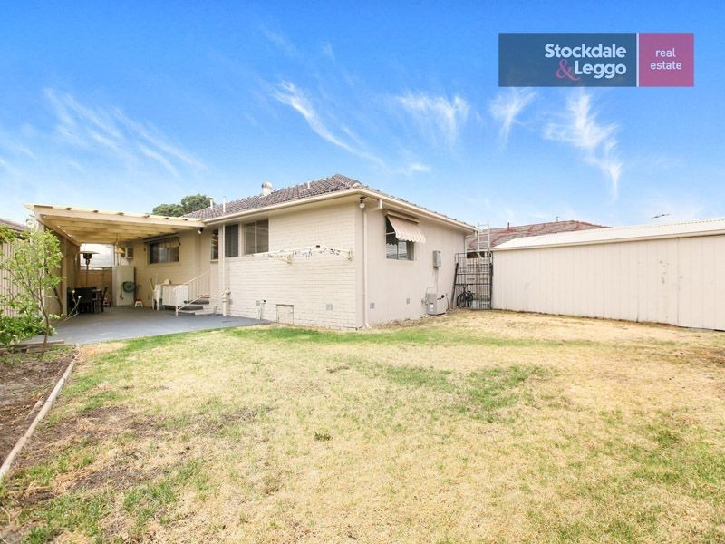 48 South Circular Road, Gladstone Park VIC 3043