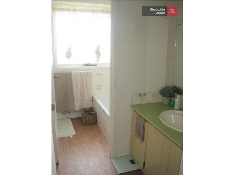 14 Alison Place, Attwood VIC 3049