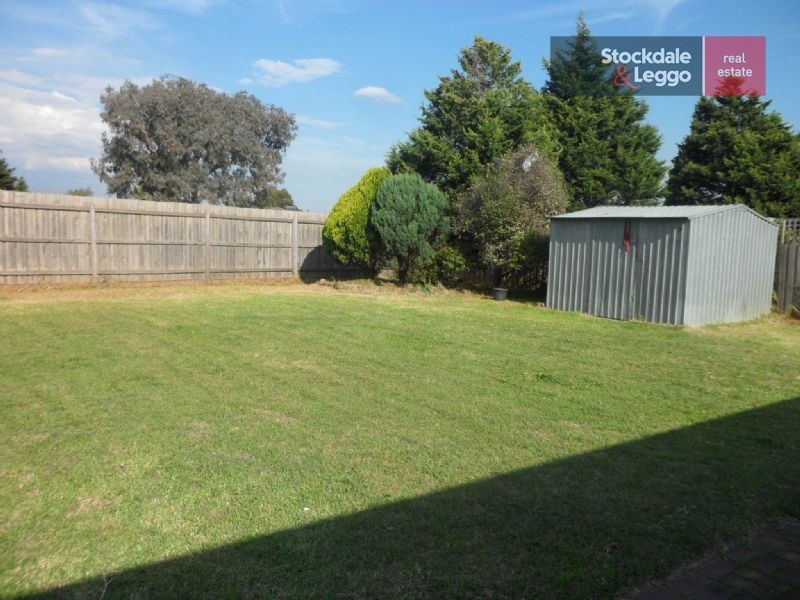 14 Alison Place, Attwood VIC 3049