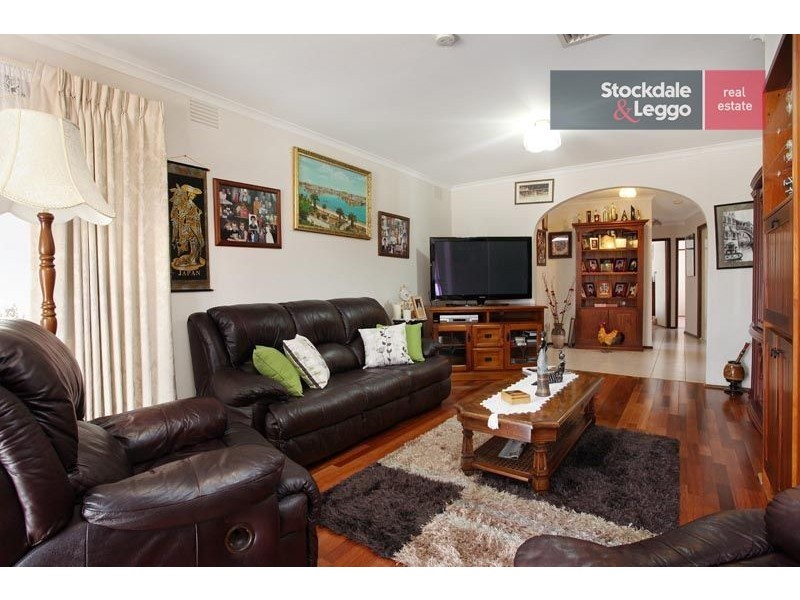 109 Carrick Drive, Gladstone Park VIC 3043
