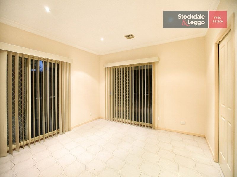 45 Arncliffe Boulevard, Greenvale VIC 3059