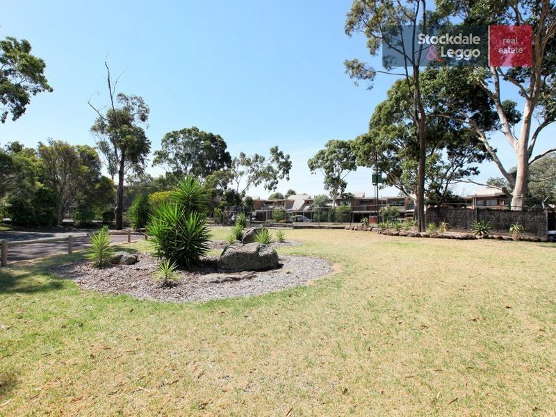 18/200 Melrose Drive, Tullamarine VIC 3043