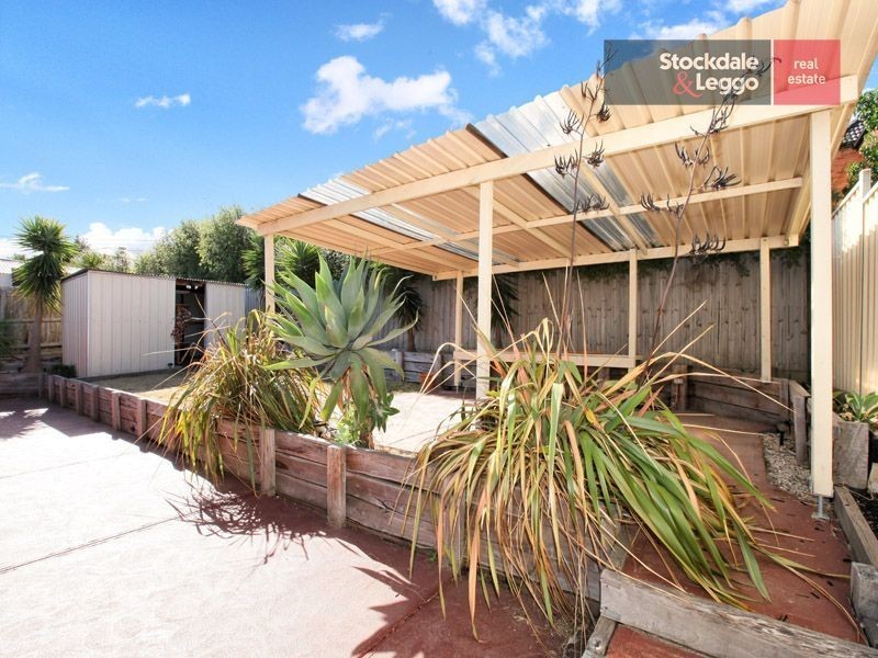 6 Stranraer Close, Greenvale VIC 3059