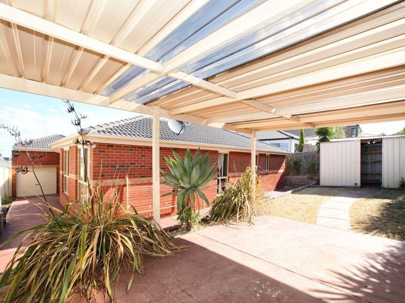 6 Stranraer Close, Greenvale VIC 3059