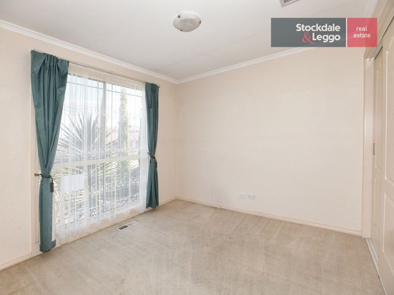 6 Stranraer Close, Greenvale VIC 3059