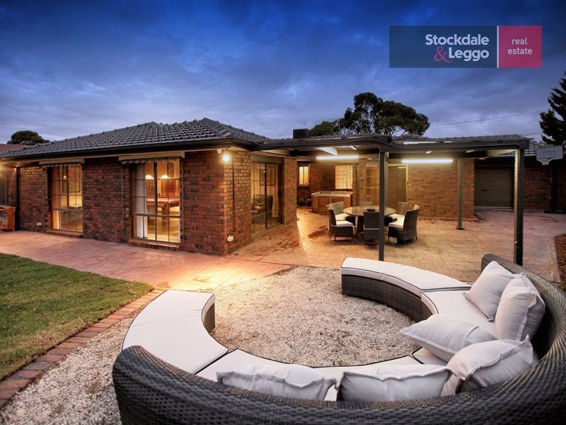 6 Hartley Crescent, Greenvale VIC 3059