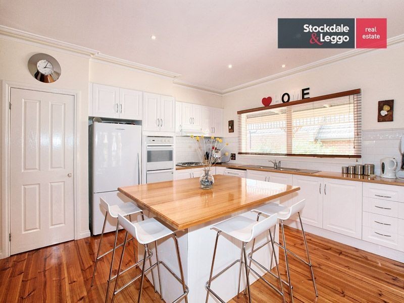 2 Manhattan Court, Greenvale VIC 3059