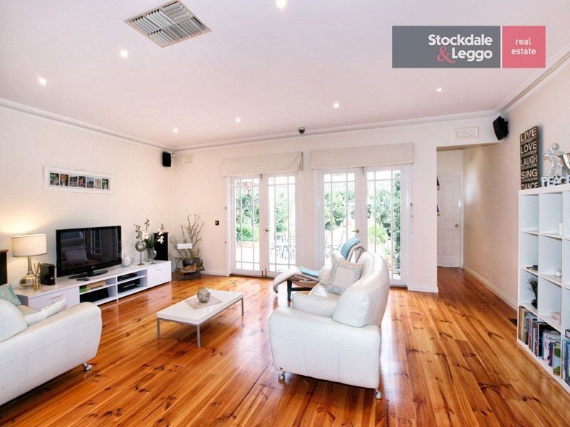 2 Manhattan Court, Greenvale VIC 3059