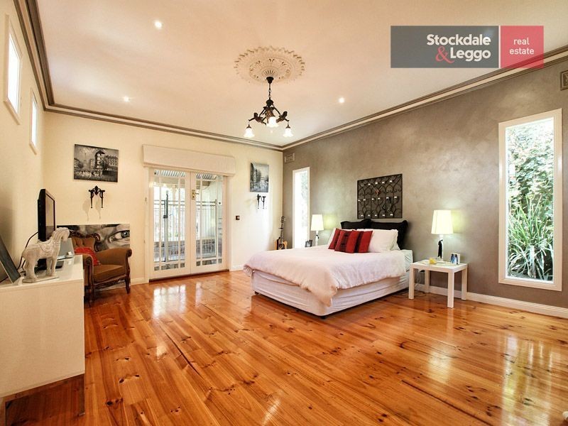 2 Manhattan Court, Greenvale VIC 3059