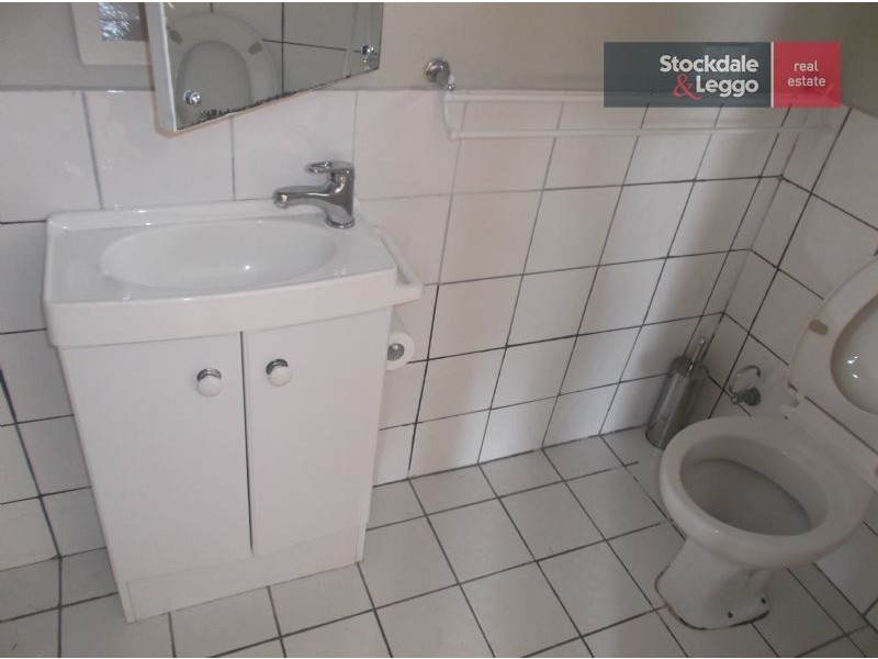 13 Midway Close, Gladstone Park VIC 3043
