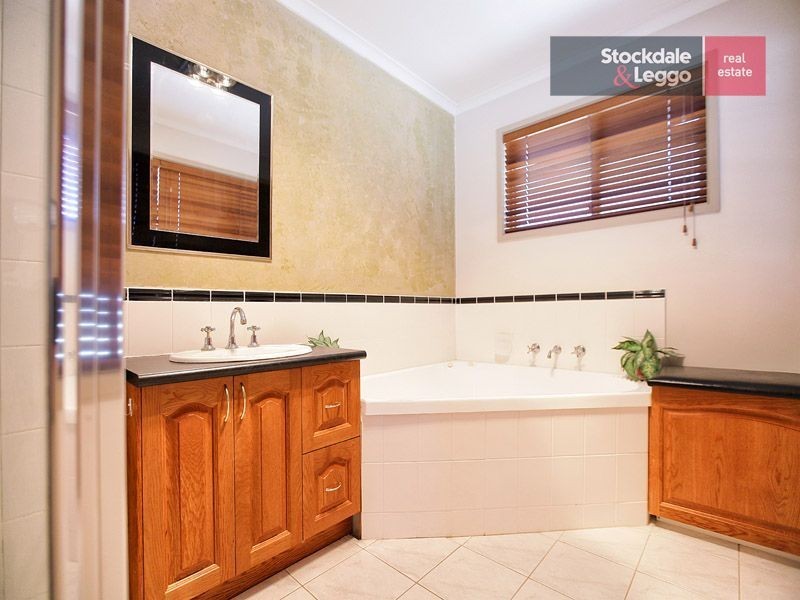 4 Casablanca Court, Greenvale VIC 3059