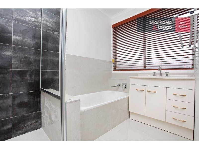 46 North Circular Road, Gladstone Park VIC 3043