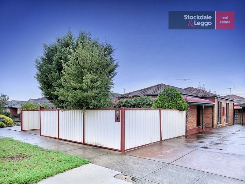 1/38 Gabrielle Crescent, Gladstone Park VIC 3043