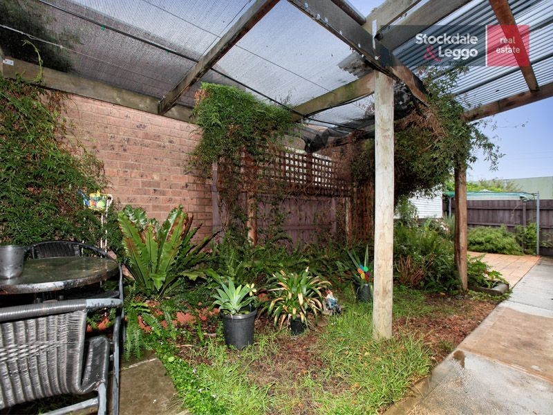 1/38 Gabrielle Crescent, Gladstone Park VIC 3043