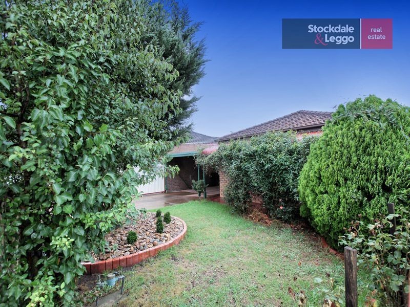 1/38 Gabrielle Crescent, Gladstone Park VIC 3043