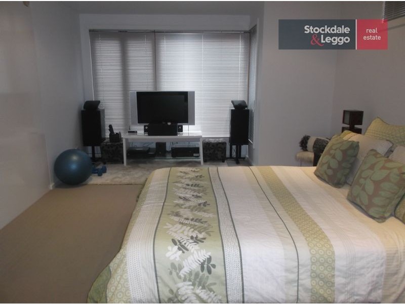 4 Stranraer Close, Greenvale VIC 3059