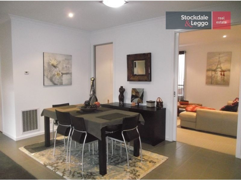 4 Stranraer Close, Greenvale VIC 3059